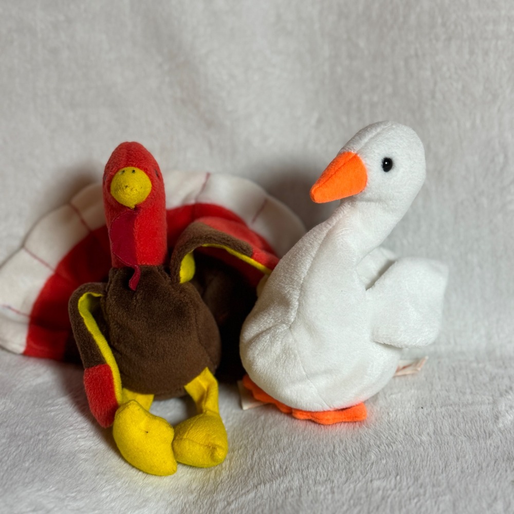 Ty Beanie Babies Collection 1996 Lot of 2: Gobbles the Turkey & Gracie the Swan